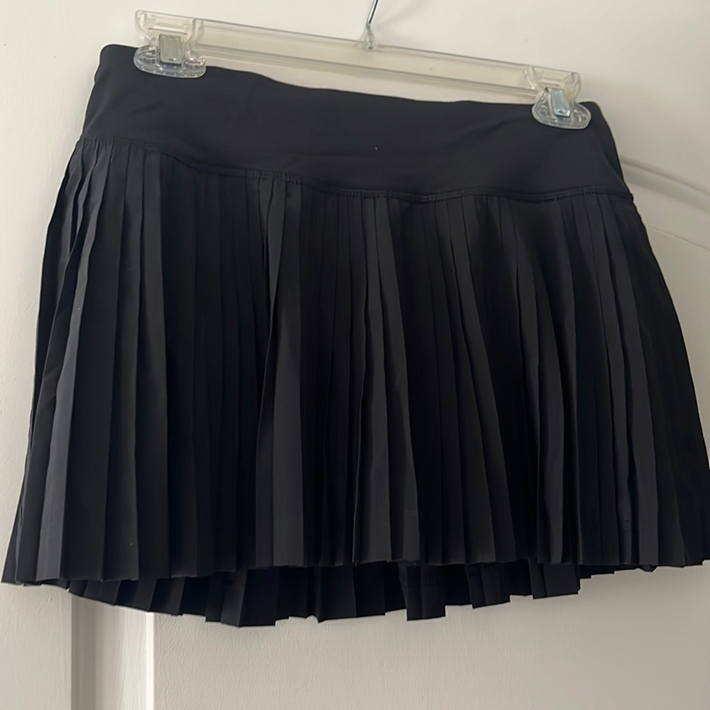 Lululemon size 4 tennis skirt